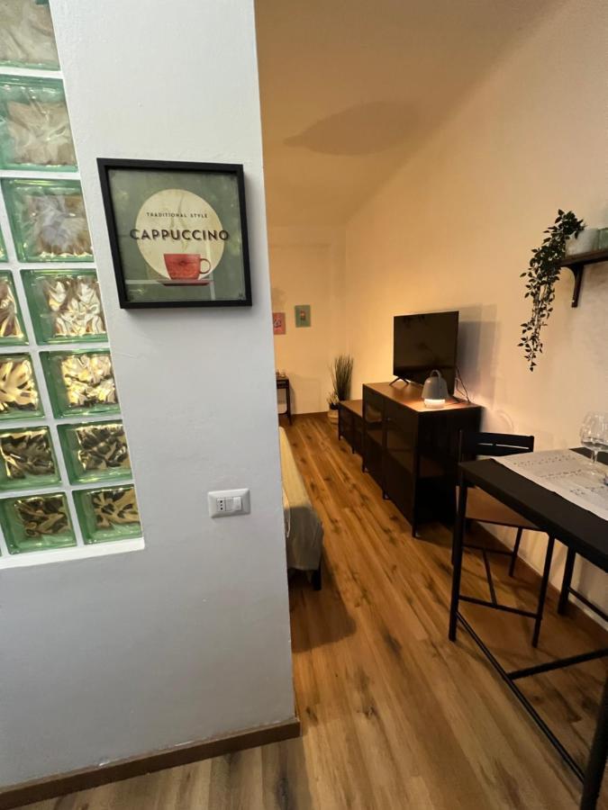 Stylish Apartment 3 Km Away From Duomo - Netflix, Wi-Fi, All Comforts Included มิลาน ภายนอก รูปภาพ