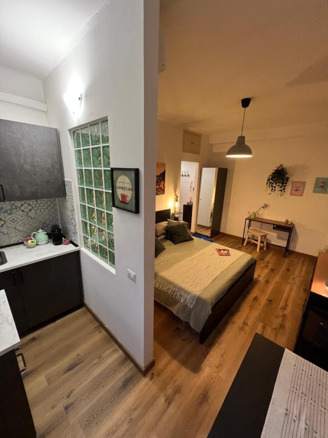 Stylish Apartment 3 Km Away From Duomo - Netflix, Wi-Fi, All Comforts Included มิลาน ภายนอก รูปภาพ